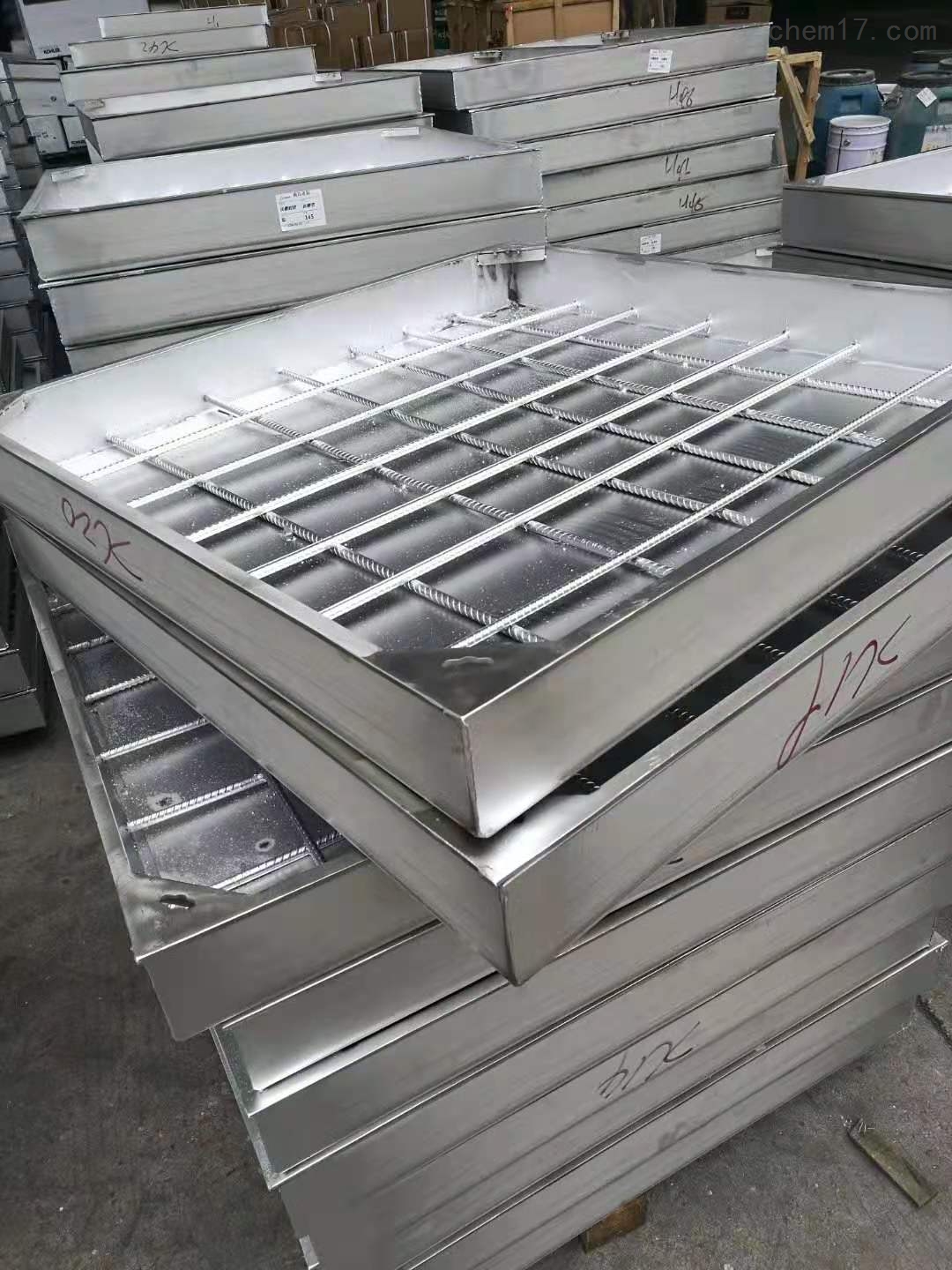 信阳不锈钢隐形井盖装饰井盖